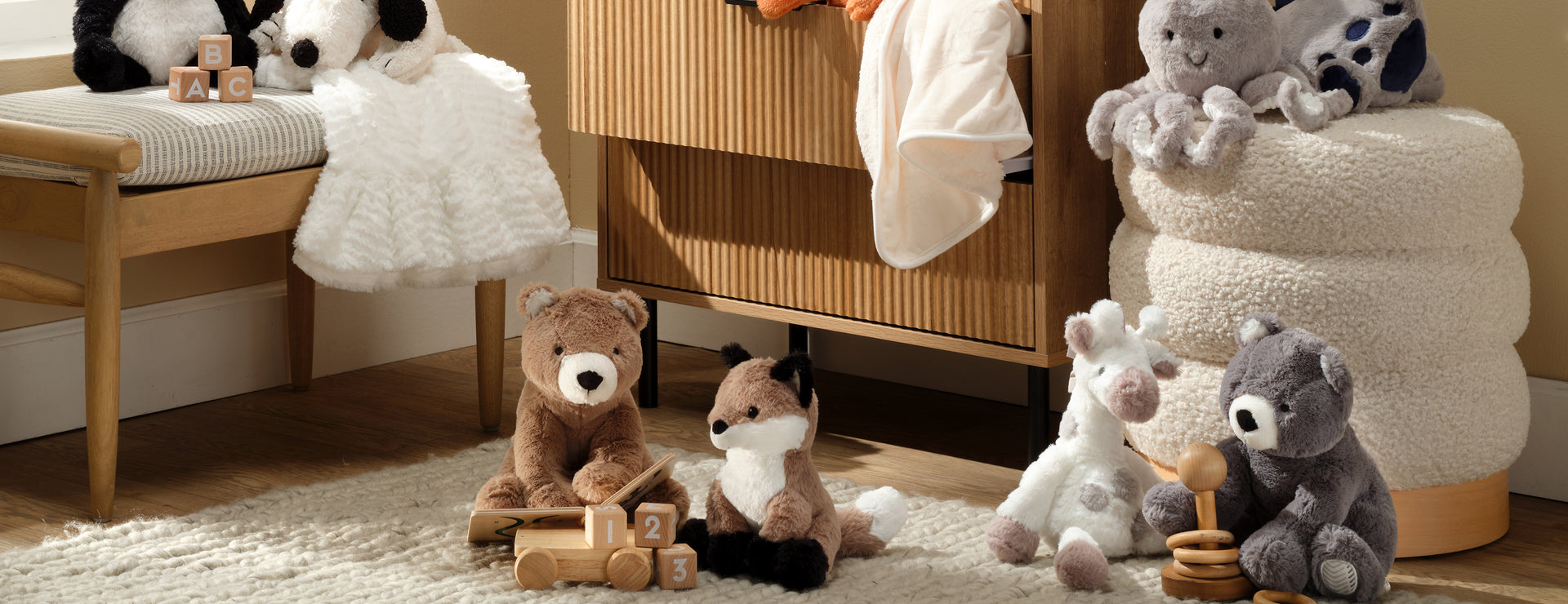 Lambs & Ivy -Lambs & Ivy Plush lifestyle homepage