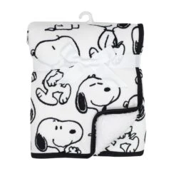 Classic Snoopy Baby Blanket -Lambs & Ivy classic snoopy blanket pkg