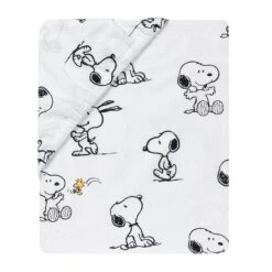 Classic Snoopy 3-Piece Crib Bedding Set -Lambs & Ivy classic snoopy sheet fold 01497e2e 3d1d 43a8 8e97 982a4d15abf5