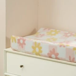 Daisy Dreams Changing Pad Cover -Lambs & Ivy daisy dreams cpc lifestyle