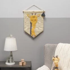 Giraffe Canvas Banner Wall Art -Lambs & Ivy giraffe banner lifestyle