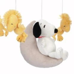 Snoopy Love Musical Baby Crib Mobile -Lambs & Ivy snoopy love mobile detail
