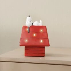 Snoopy Table Top LED Lamp -Lambs & Ivy snoopy love table top light lifestyle
